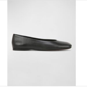 Vince Women's Leah Slip on Ballet Flats Color Black Size 6.5 NWT